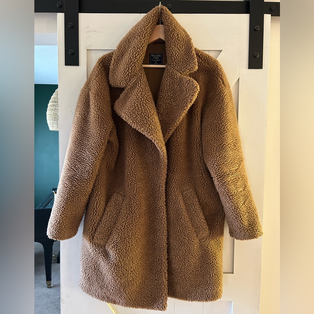 Abercrombie and Fitch brown winter teddy coat, good condition, warm, size medium